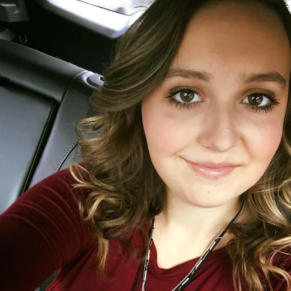 Meet your Posher, Lauren